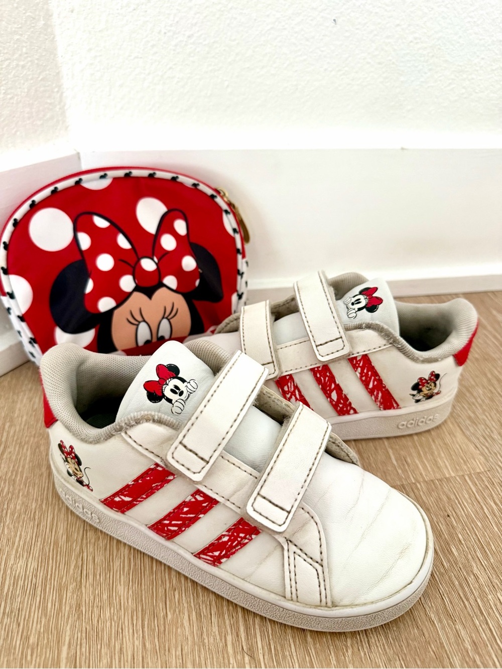Disney x Adidas Grand Court Minnie Mouse Sneakers 10K & Matching Mini Clutch Set